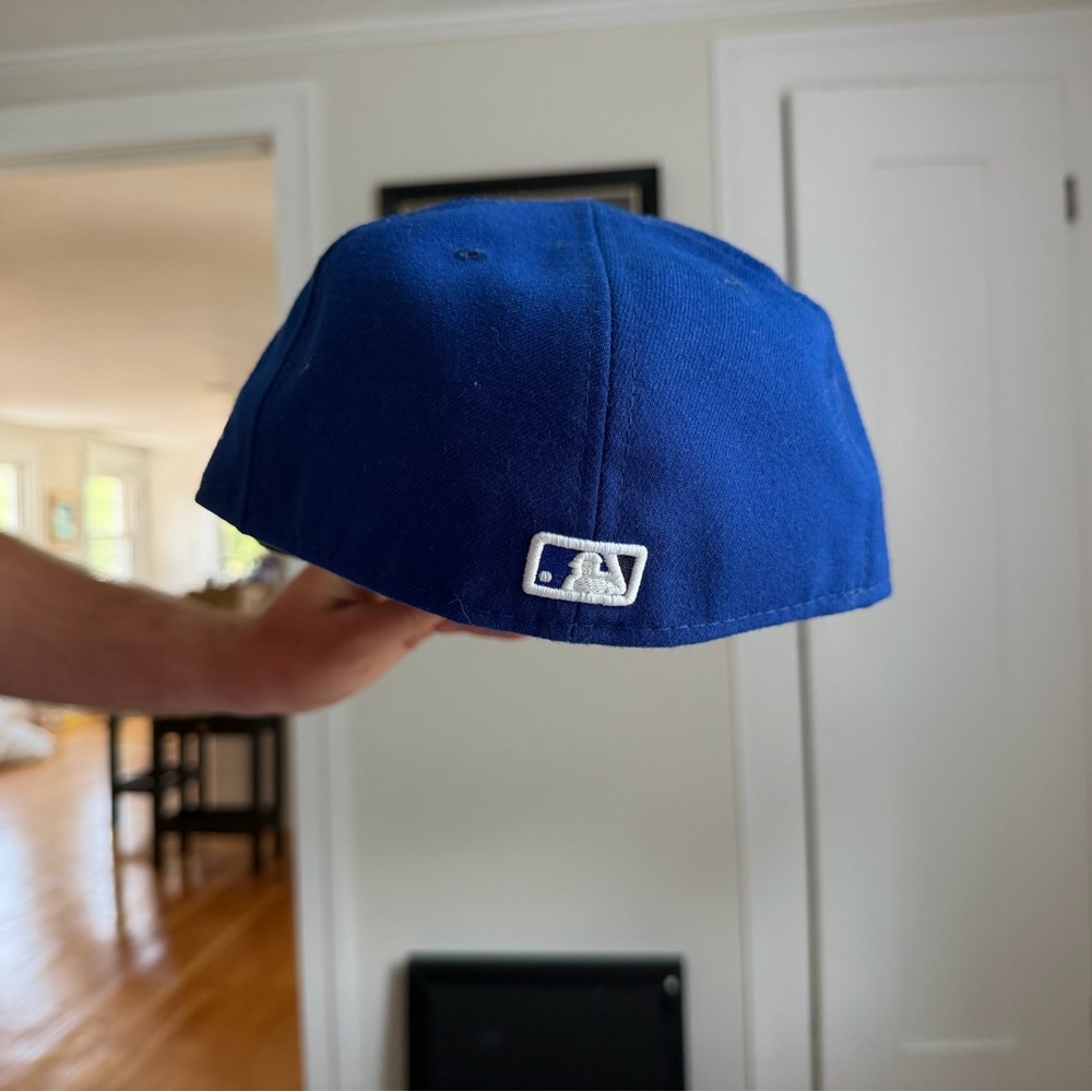 Toronto Blue Jays New Era Fitted Cap Hat (7 1/8) - Picture 2 of 6